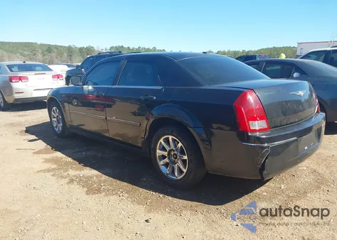 2007 Chrysler 300 Touring from USA, damaged, VIN 2C3KA53G17H877702